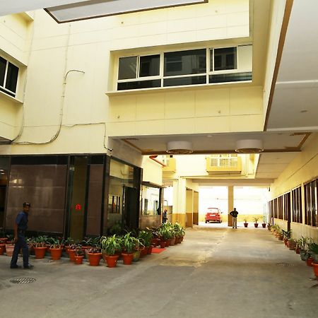 Hotel Panchratan Hyderabad Exterior photo
