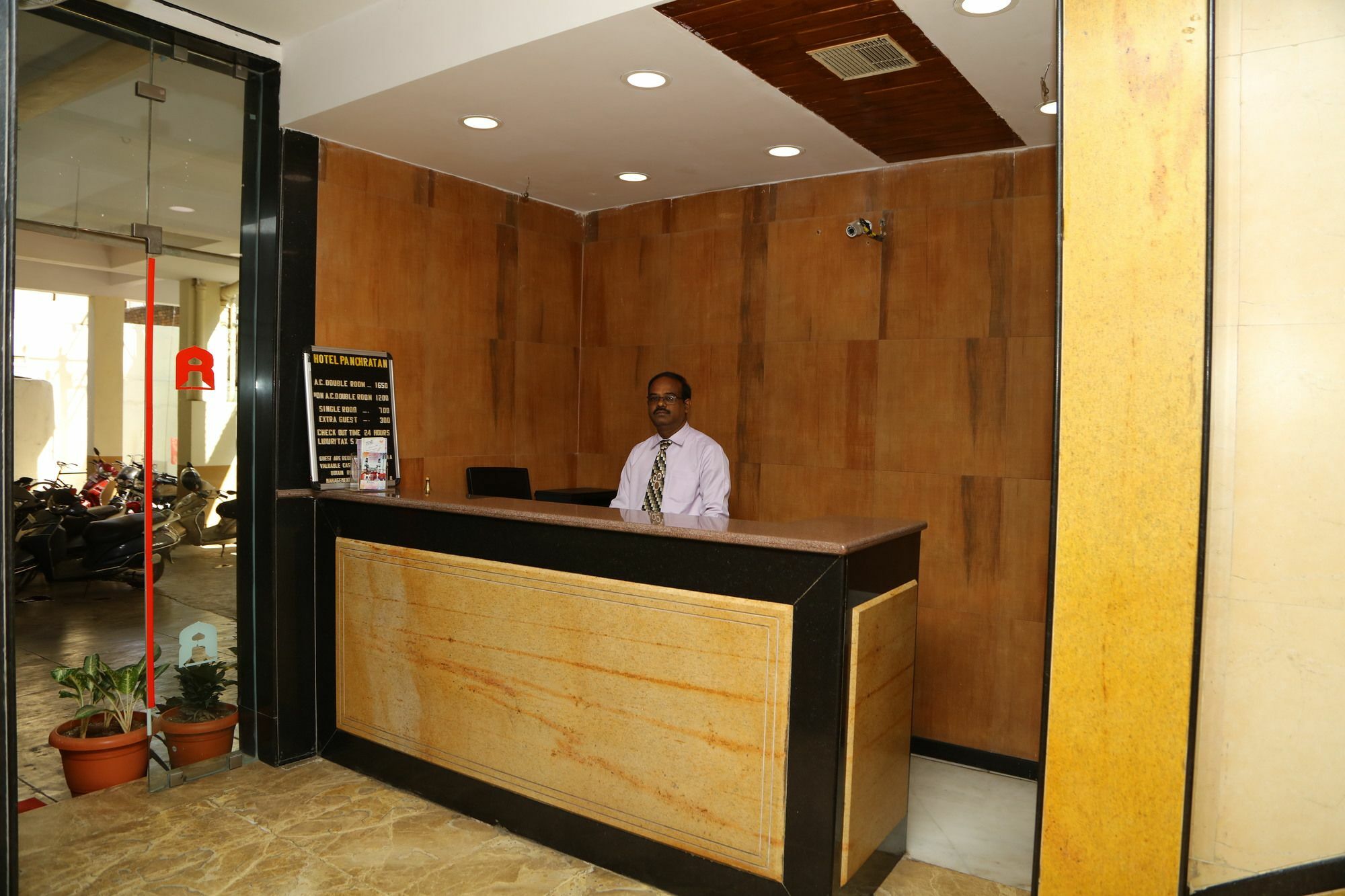 Hotel Panchratan Hyderabad Exterior photo
